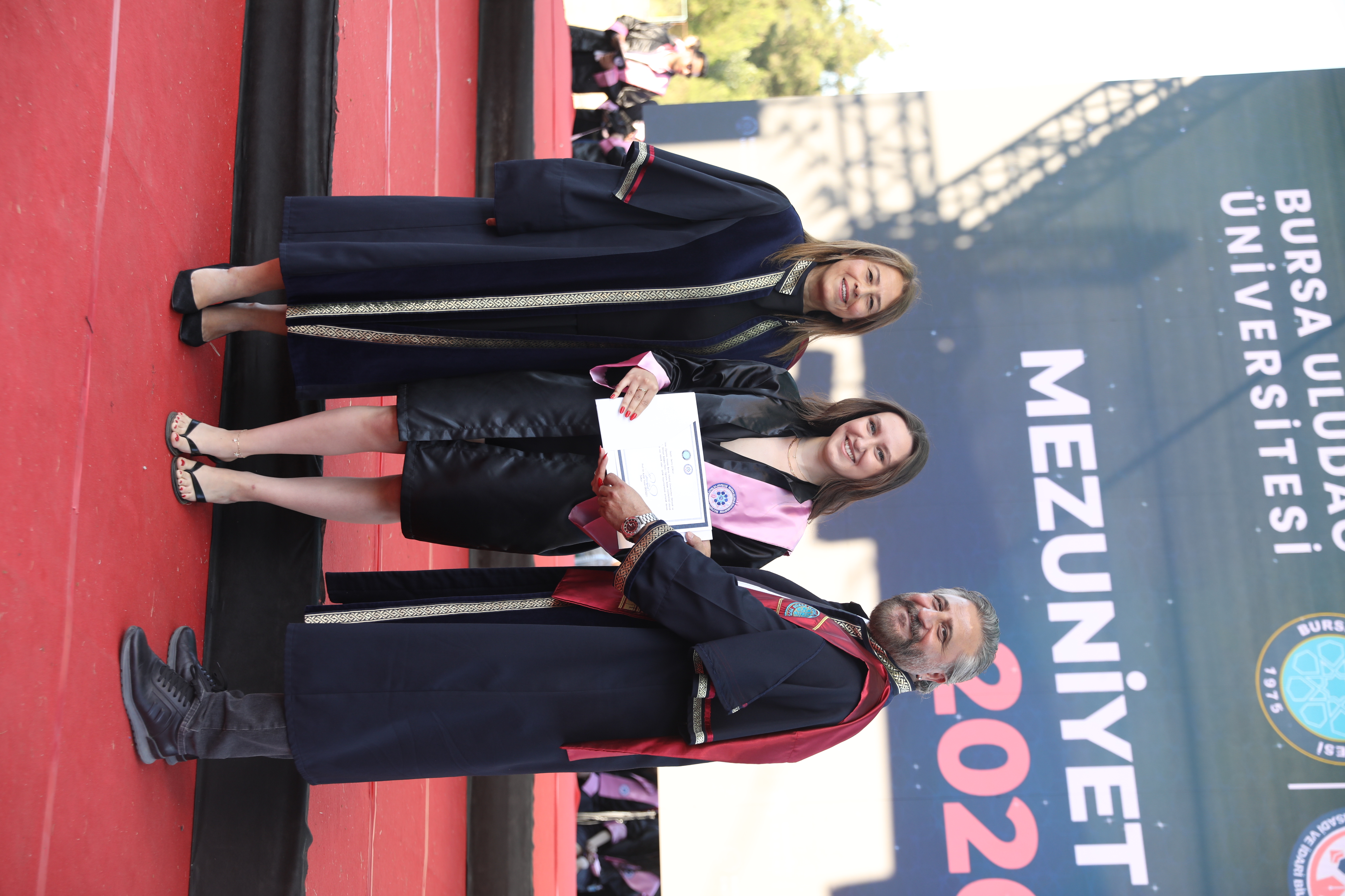 2025-2026 AKADEMİK YILI İ.İ.B.F. MEZUNİYET COŞKUSU 